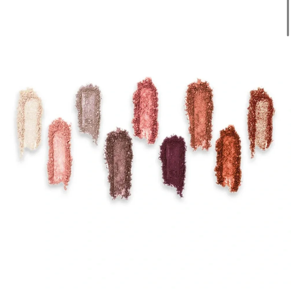 Winky Lux Cashmere Kitten eye shadow palette